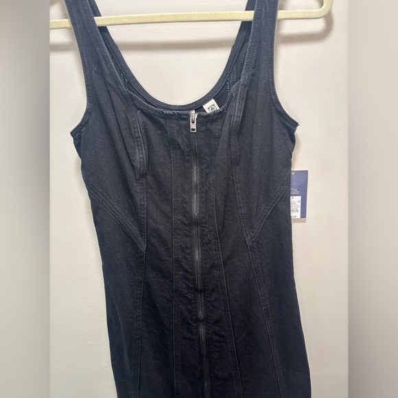 Universal Thread Black Sleeveless Sheath Dress - Picture 2 of 6